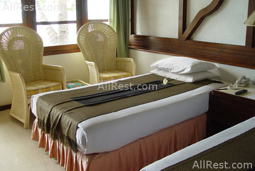 Thavorn Beach Village Spa 11